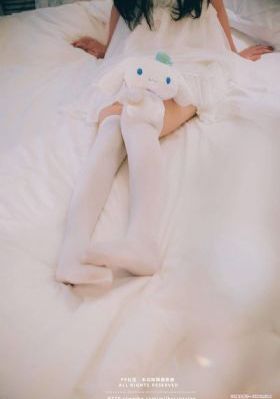 黄色仓库