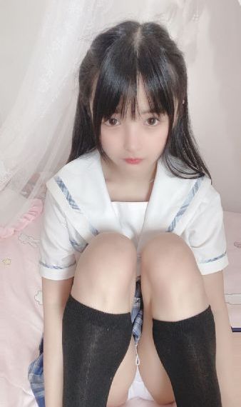 一边亲一边面膜的视频